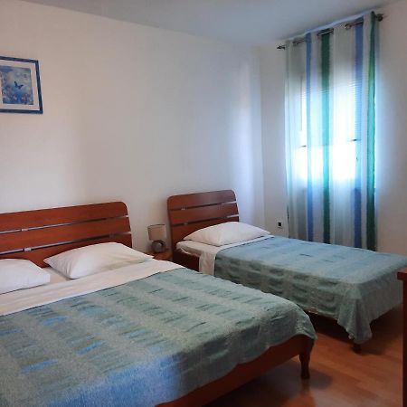 Apartmani Ivica Krk Town Extérieur photo