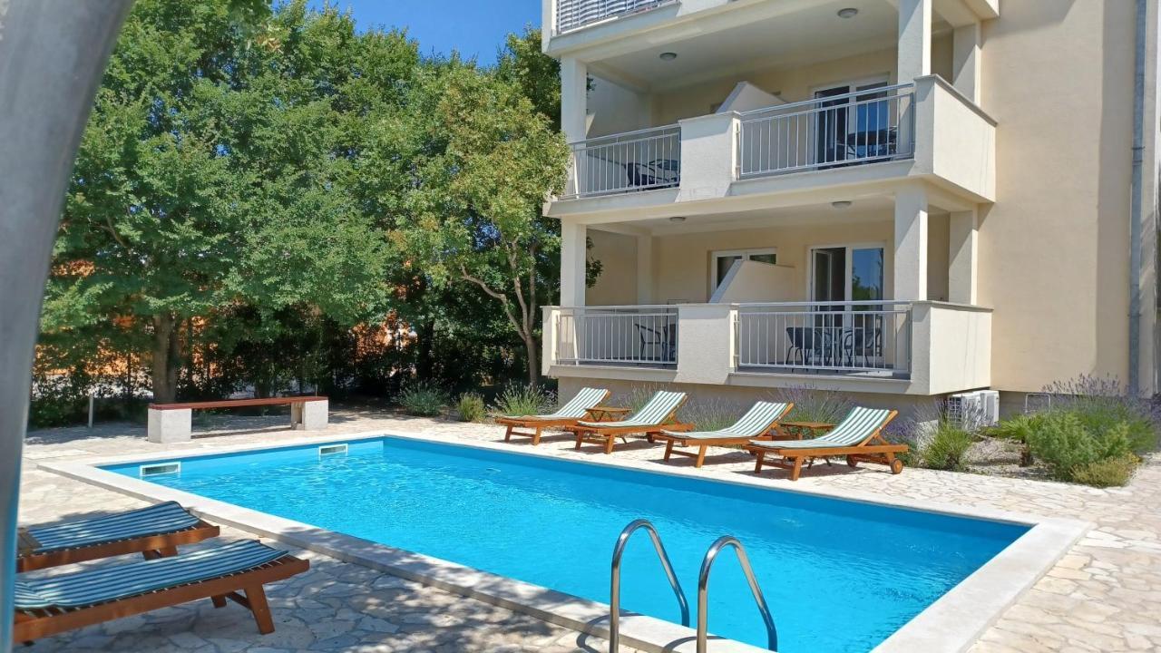 Apartmani Ivica Krk Town Extérieur photo
