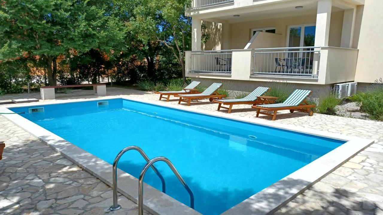 Apartmani Ivica Krk Town Extérieur photo