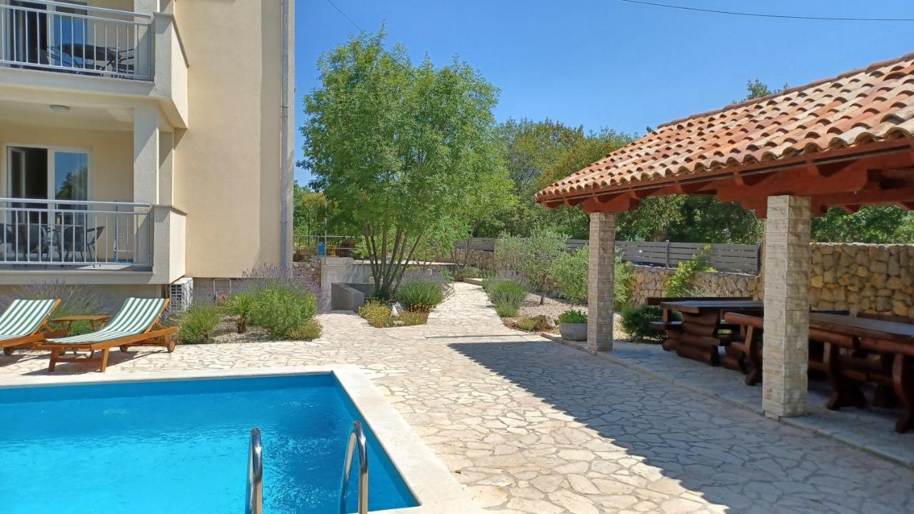 Apartmani Ivica Krk Town Extérieur photo