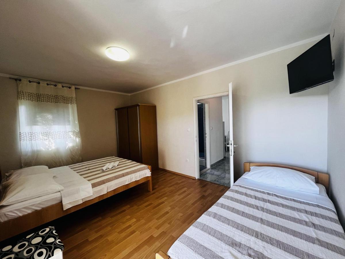 Apartmani Ivica Krk Town Extérieur photo