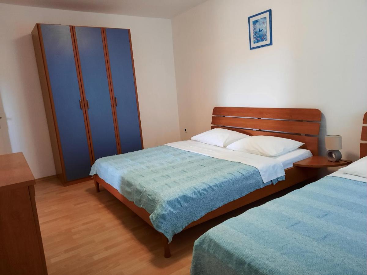 Apartmani Ivica Krk Town Extérieur photo