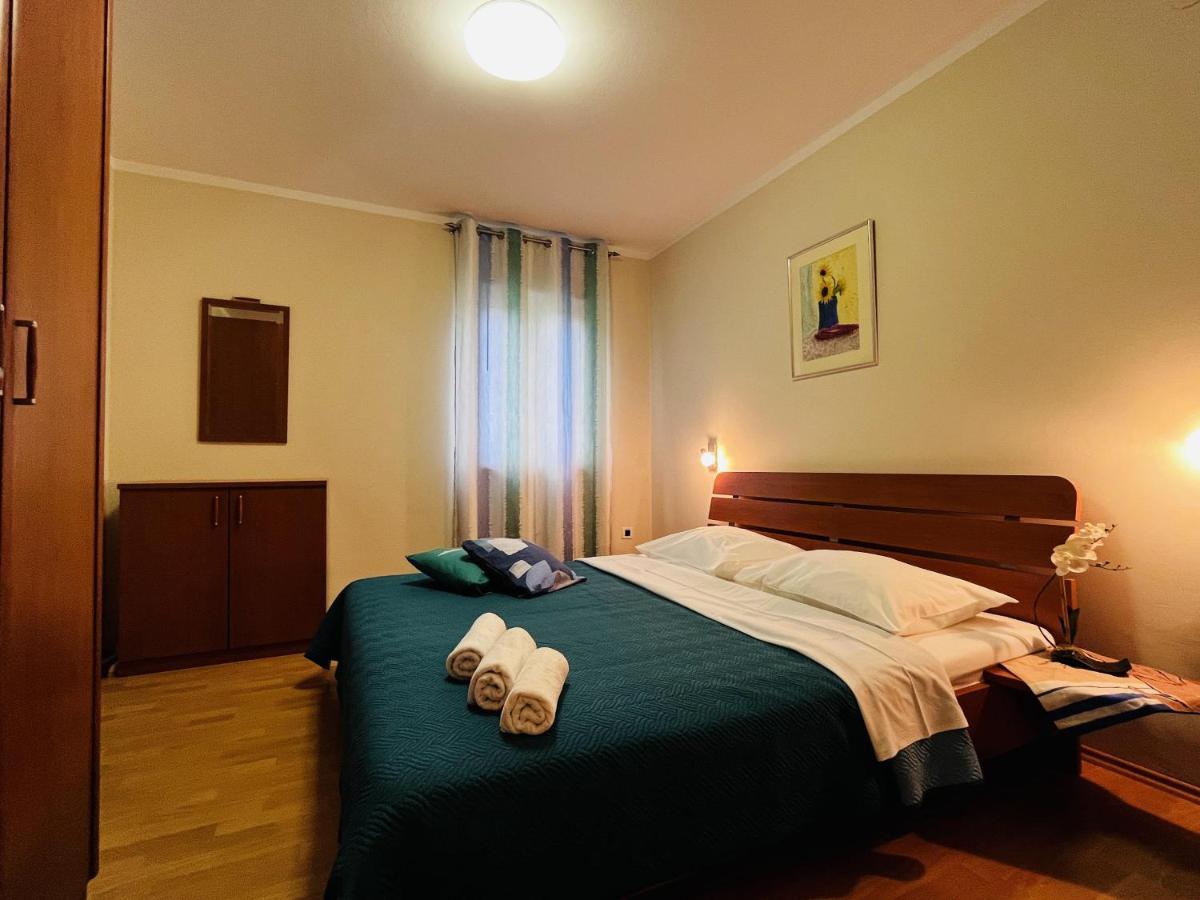 Apartmani Ivica Krk Town Extérieur photo