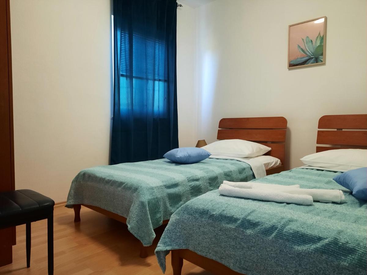 Apartmani Ivica Krk Town Extérieur photo