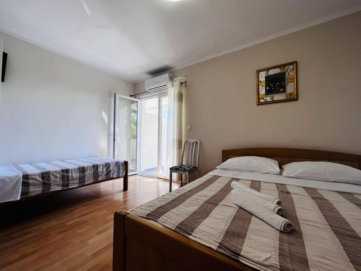 Apartmani Ivica Krk Town Extérieur photo