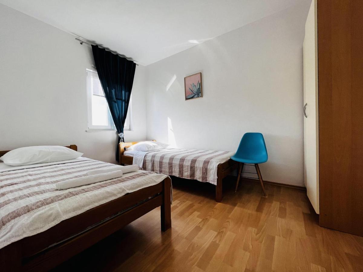 Apartmani Ivica Krk Town Extérieur photo